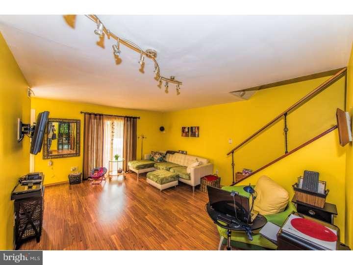 11813 Academy Road, Unit E2 Philadelphia, PA 19154 - Photo 5 of 13