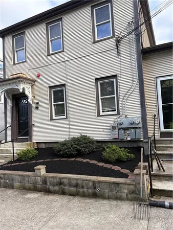 $2,900 | 71 East George Street, Unit 2, Providence, RI 02906