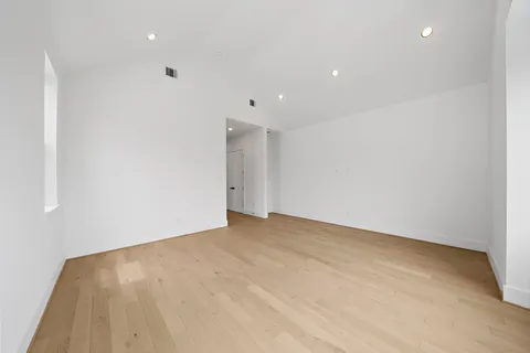 $759,900 | 815 West 18th Street, Houston, TX 77008