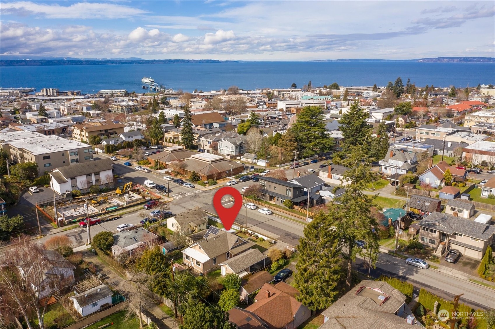 610 Maple Street Edmonds, WA 98020 - Photo 31 of 36 an aerial view of multiple house
