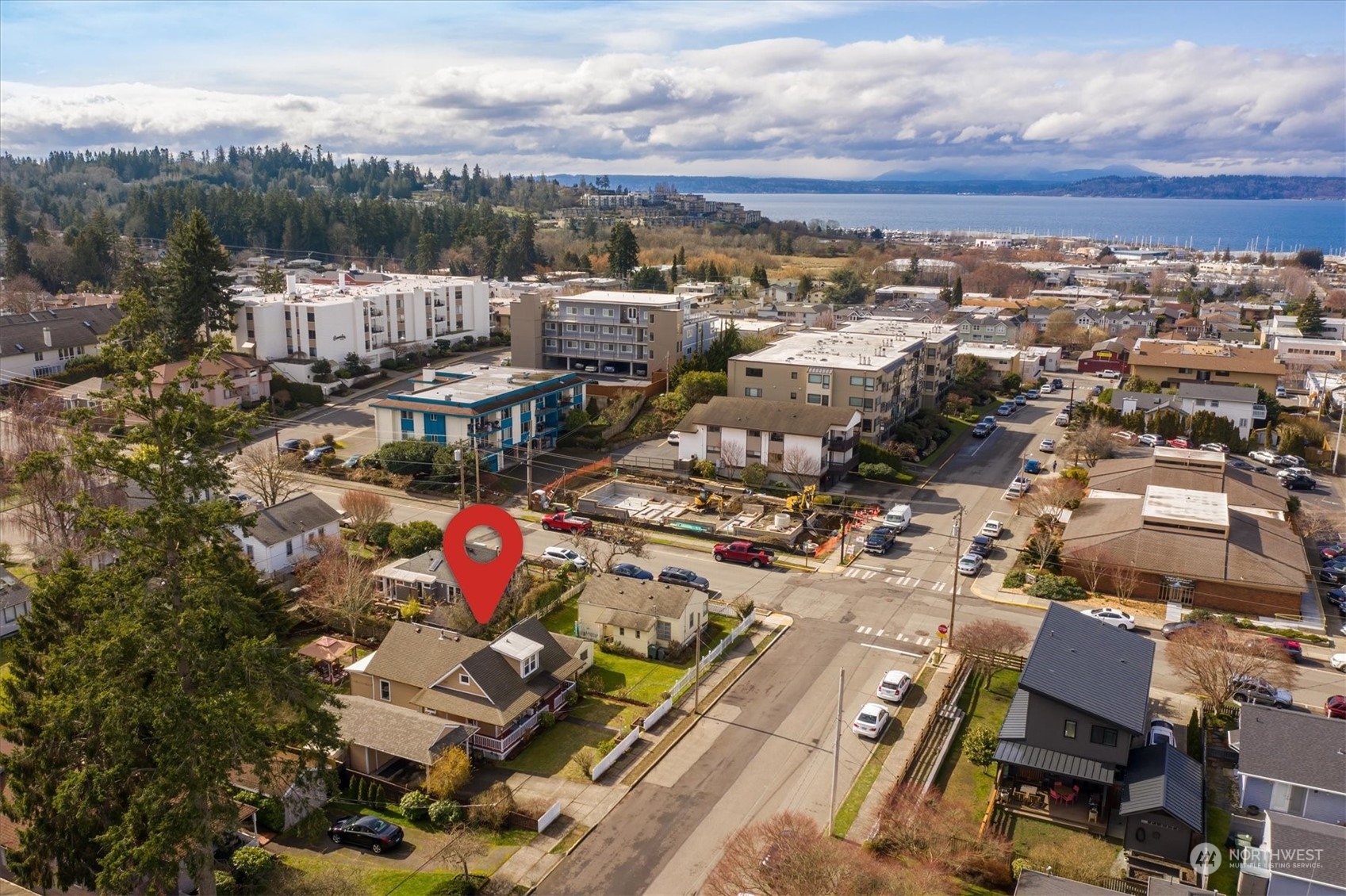 610 Maple Street Edmonds, WA 98020 - Photo 33 of 36 an aerial view of a city
