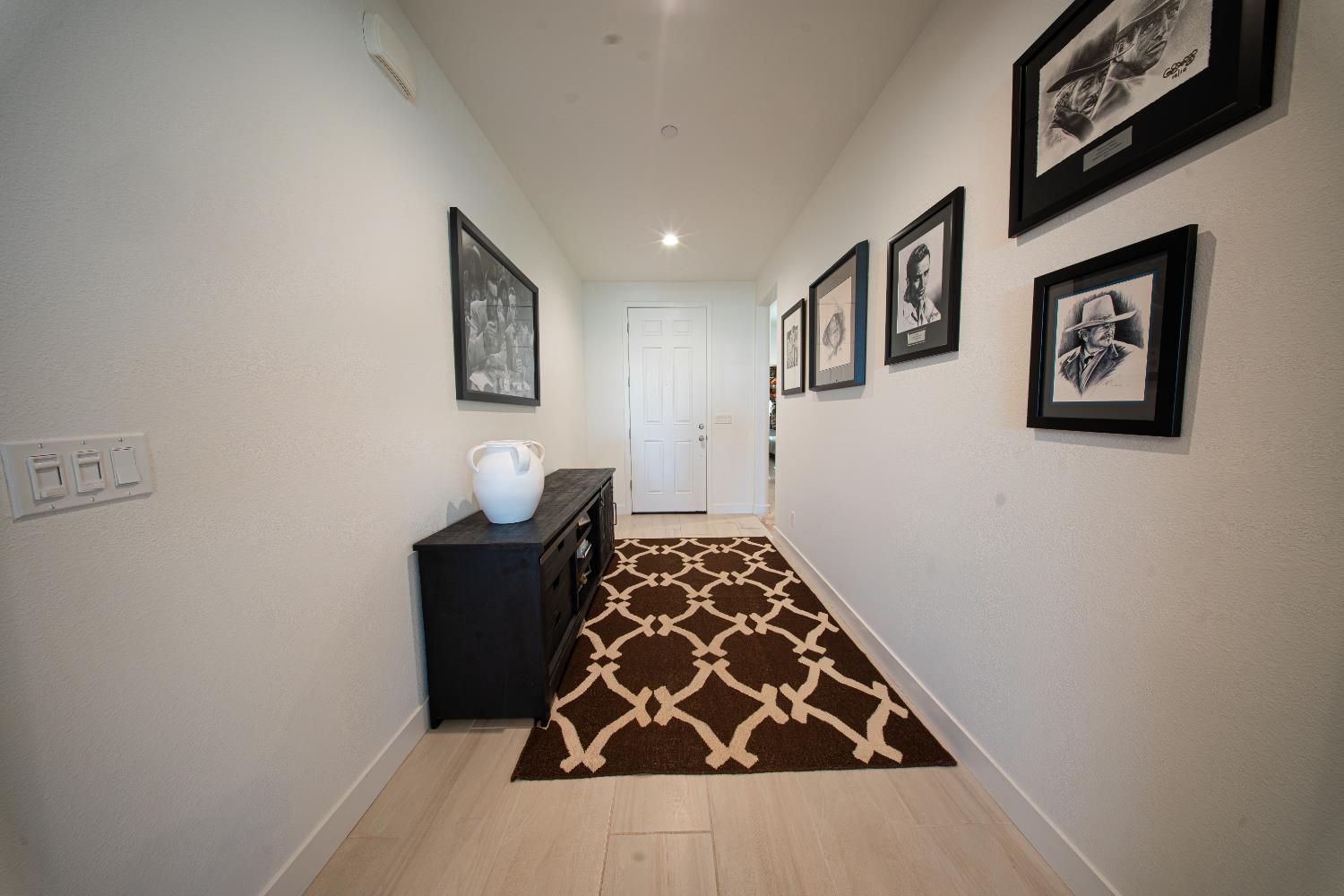 4672 Silverado Road Madera, CA 93636 - Photo 4 of 35