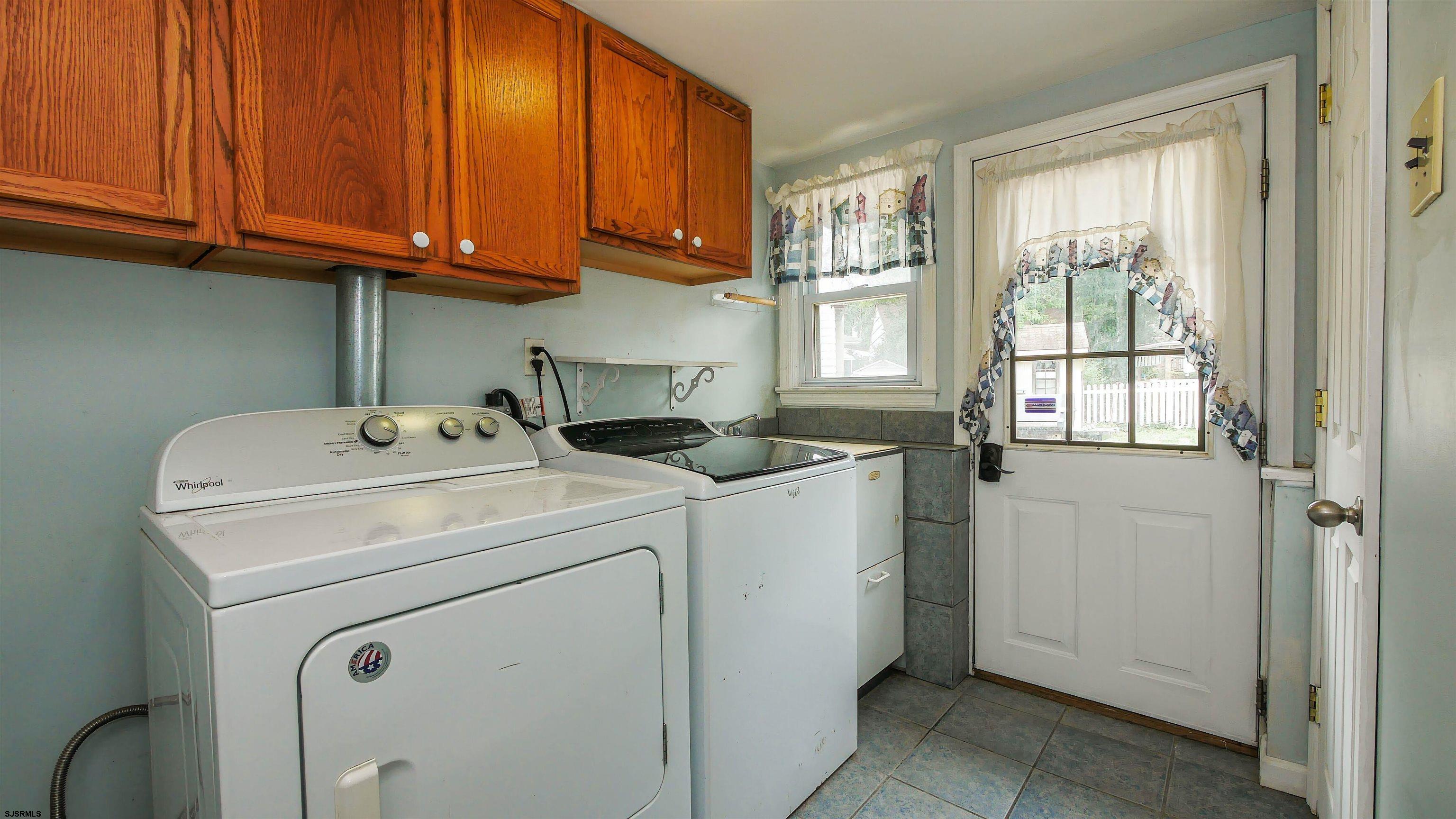 2 Rose Lane Somers Point, NJ 08244 - Photo 26 of 43 a utility room with dryer and washer