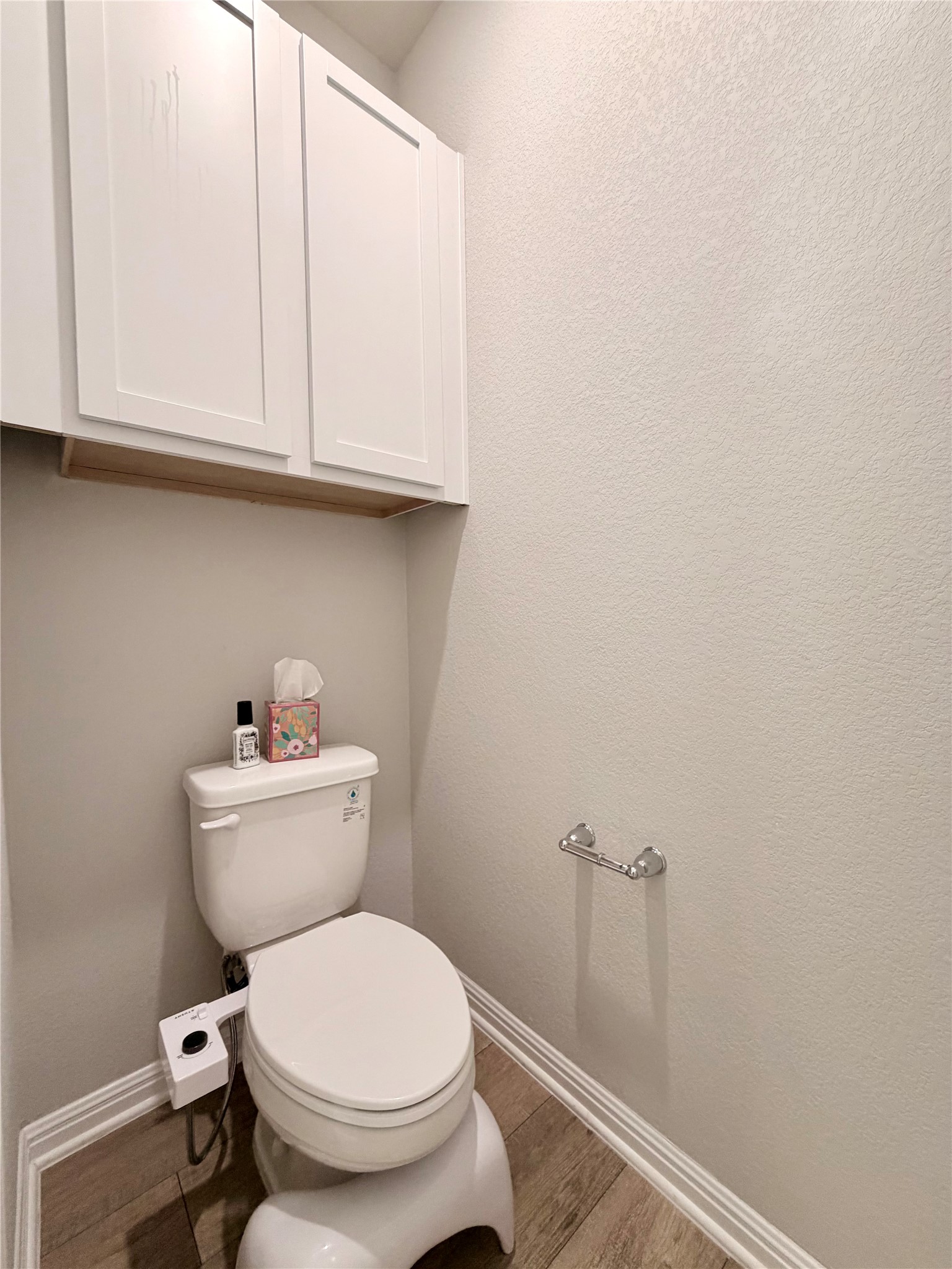 9015 Cattle Baron Path, Unit 1803 Austin, TX 78747 - Photo 12 of 23 Ensuite water closet