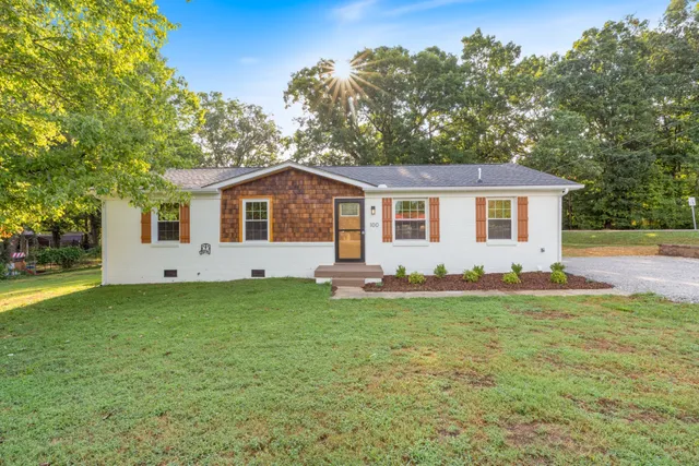 $334,900 | 100 Short Street, Dickson, TN 37055