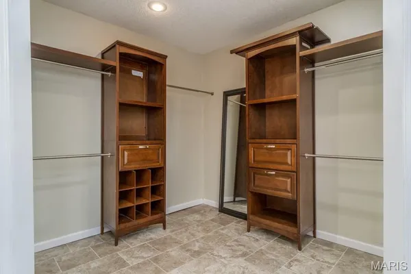 $298,000 | 2100 Lilly Street, Lebanon, MO 65536