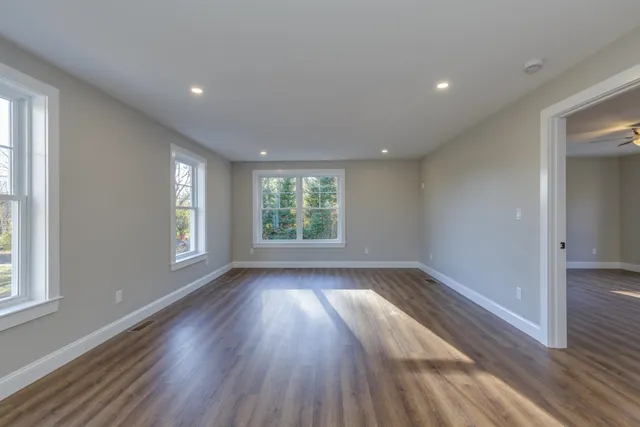 $599,900 | 527 NW Road, Canterbury, NH 03224