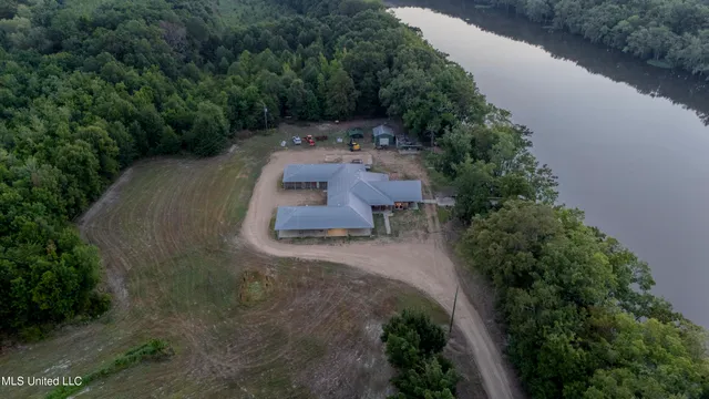 $6,900,000 | 533 County Road, Sidon, MS 38954