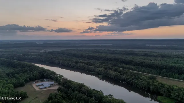 $6,900,000 | 533 County Road, Sidon, MS 38954