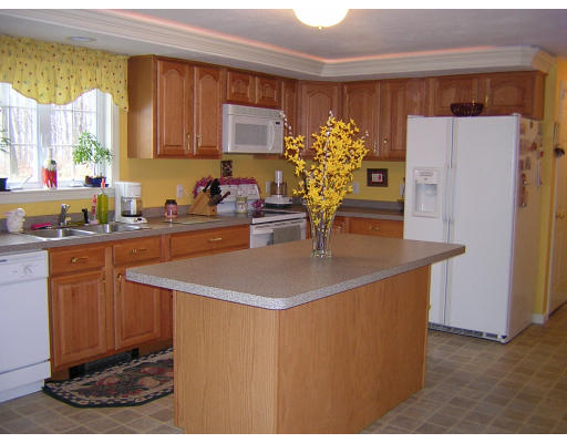 50 Ridgewood Road Worcester, MA 01606 - Photo 2 of 8 Gallery Image 2