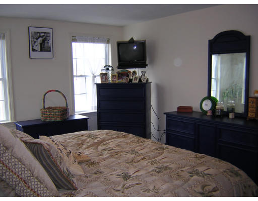 50 Ridgewood Road Worcester, MA 01606 - Photo 7 of 8 Gallery Image 7