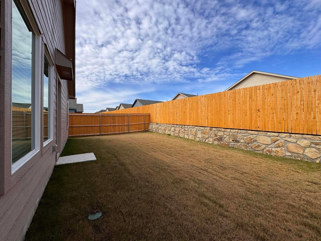 1033 Raintree Road Princeton, TX 75407 - Photo 4 of 26 a view of an outdoor space and street view