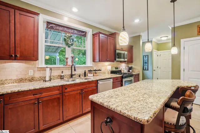 $725,000 | 813 Beech Tree Place, Hendersonville, NC 28792