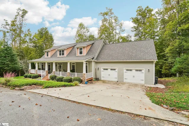 $725,000 | 813 Beech Tree Place, Hendersonville, NC 28792