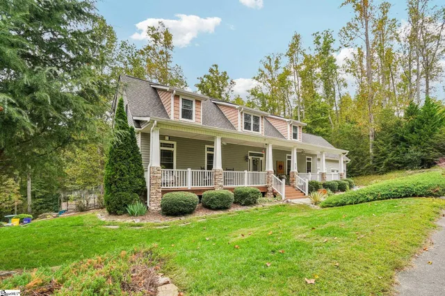 $725,000 | 813 Beech Tree Place, Hendersonville, NC 28792