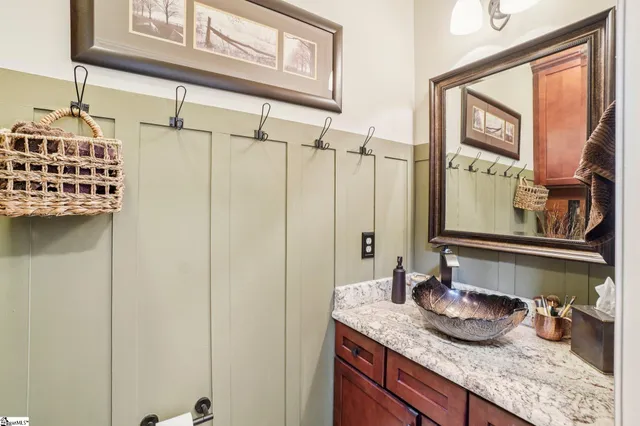 $725,000 | 813 Beech Tree Place, Hendersonville, NC 28792