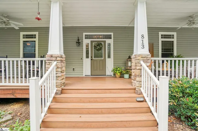 $725,000 | 813 Beech Tree Place, Hendersonville, NC 28792