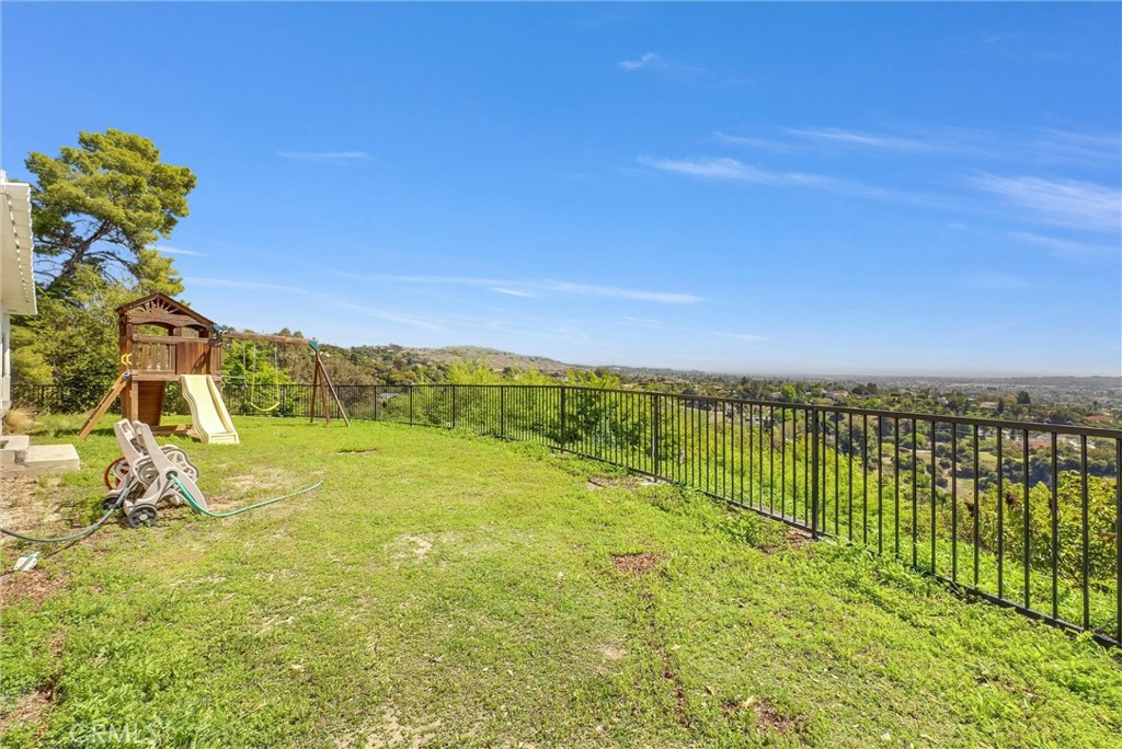 918 Dorothea Road La Habra Heights, CA 90631 - Photo 30 of 42 a view of an ocean view