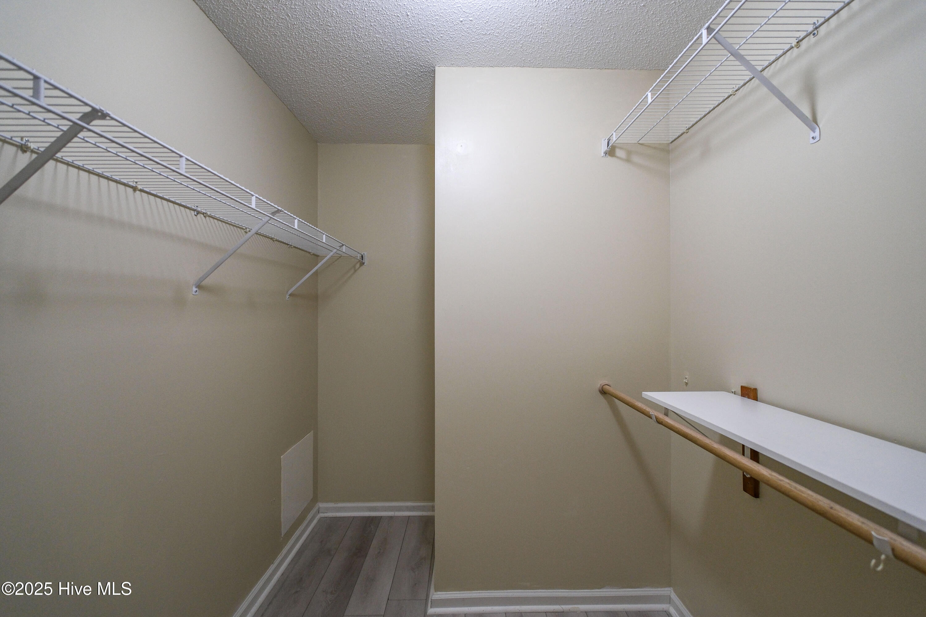 2597 Thackery Road, Unit G Greenville, NC 27858 - Photo 8 of 25 DSCF3823