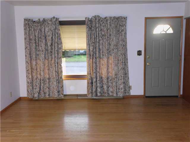 1082 Georgia Road Circleville, OH 43113 - Photo 4 of 9 Gallery Image 4