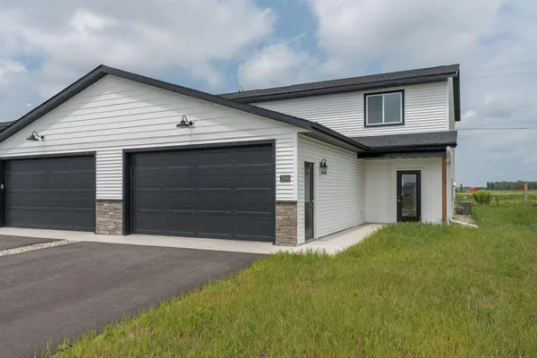 $308,000 | 3205 Scotch Lane, Mankato, MN 56001