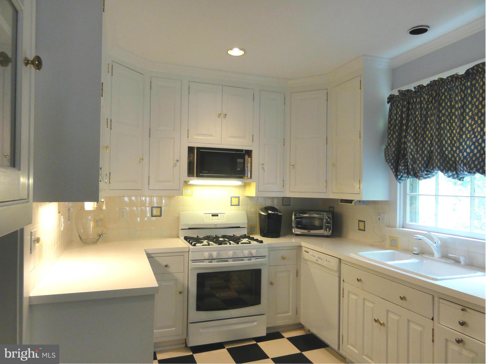 209 Butler Road Reisterstown, MD 21136 - Photo 14 of 28 Lets move back for a fuller look