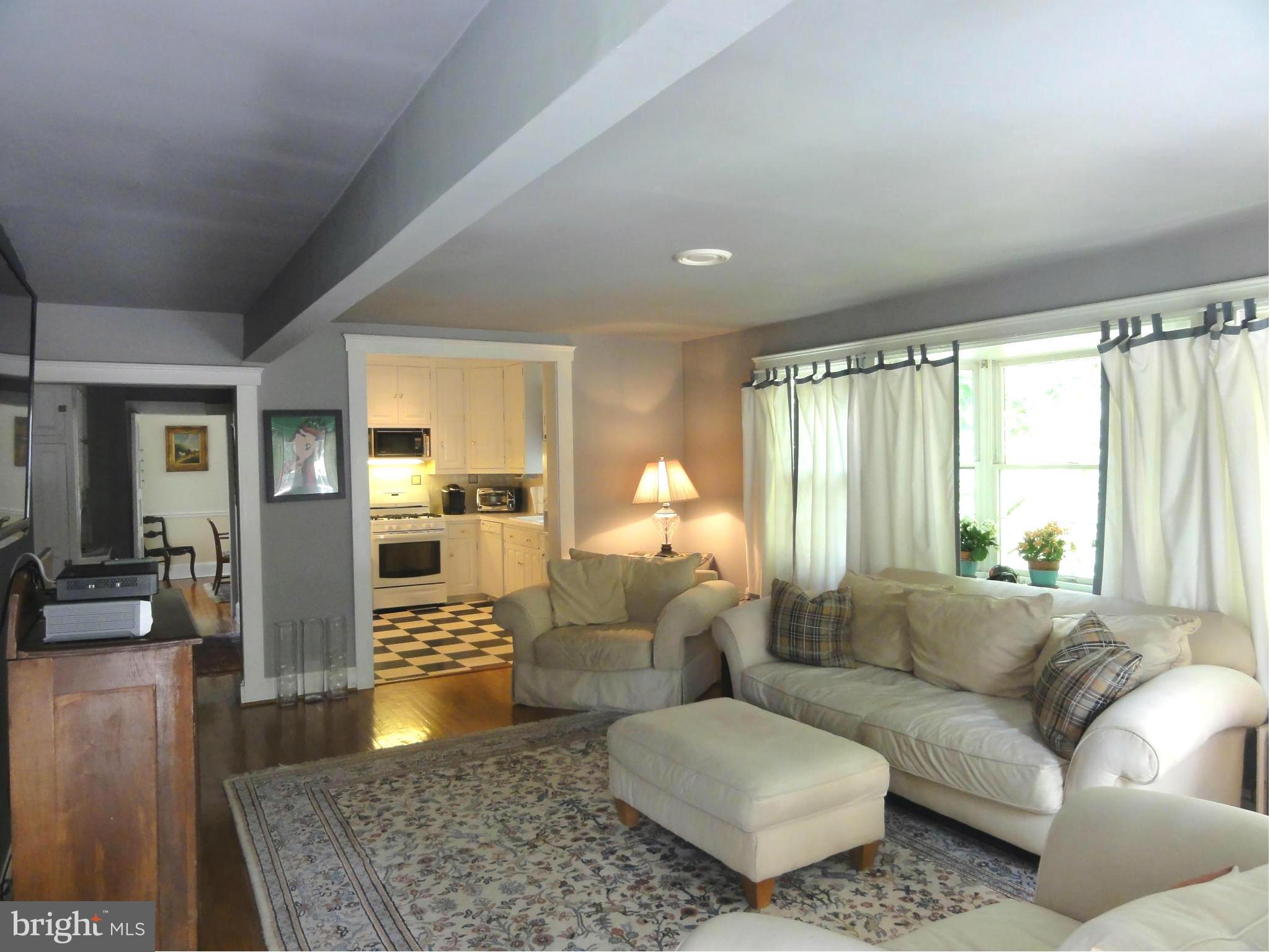 209 Butler Road Reisterstown, MD 21136 - Photo 8 of 28 Family Room..note the beautiful wood flooring