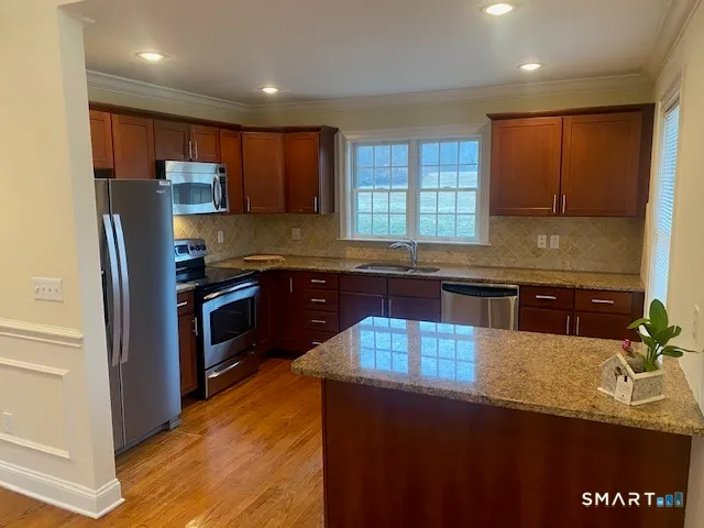 $2,700 | 11 Pinehurst Lane, Unit 11, Moodus, CT 06469