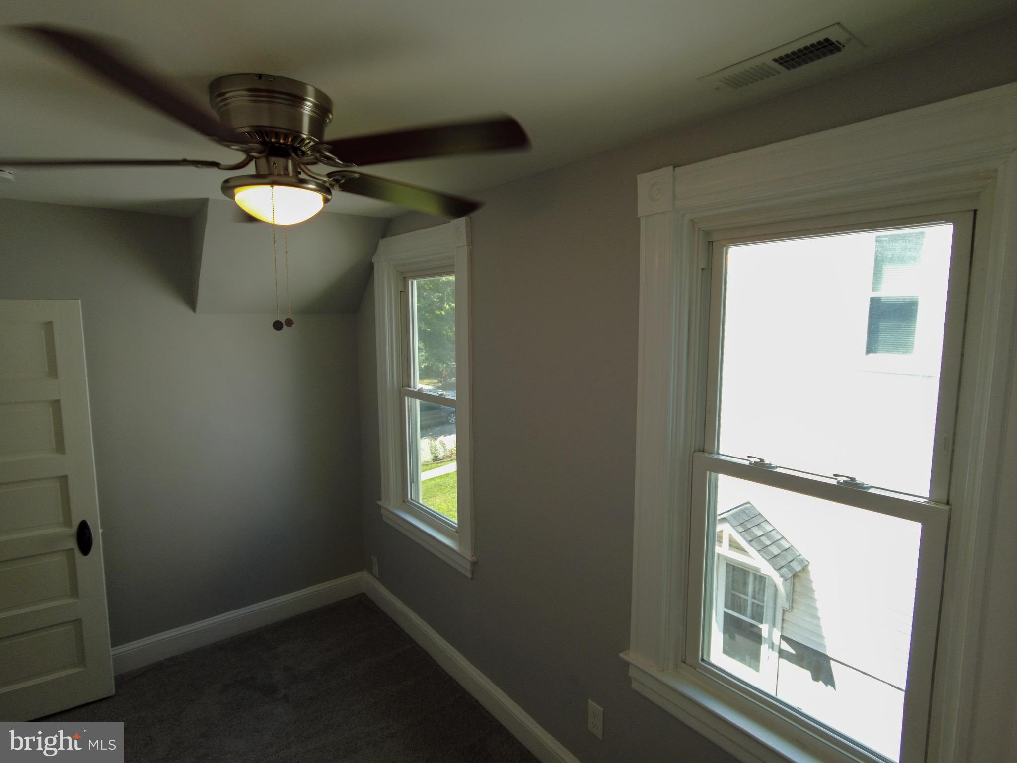 5311 Tramore Road Baltimore, MD 21214 - Photo 11 of 25