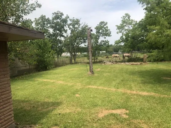 $179,299 | 306 Tennyson Street, San Leon, TX 77539