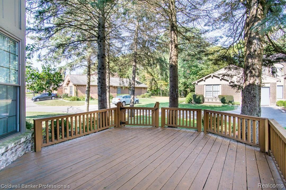 1825 Reis Court Rochester, MI 48309 - Photo 24 of 30 1825-Reis-26.jpg