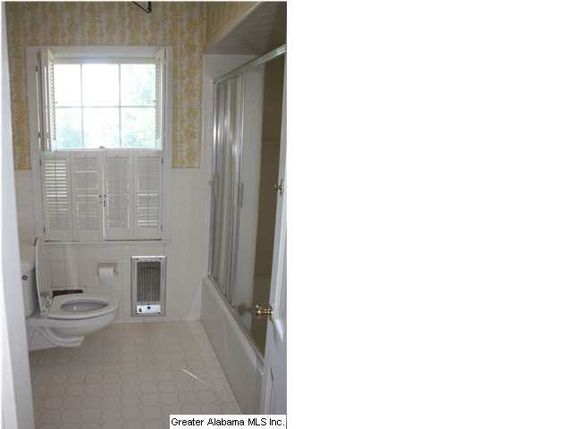 2504 Shades Crest Road Birmingham, AL 35209 - Photo 20 of 31