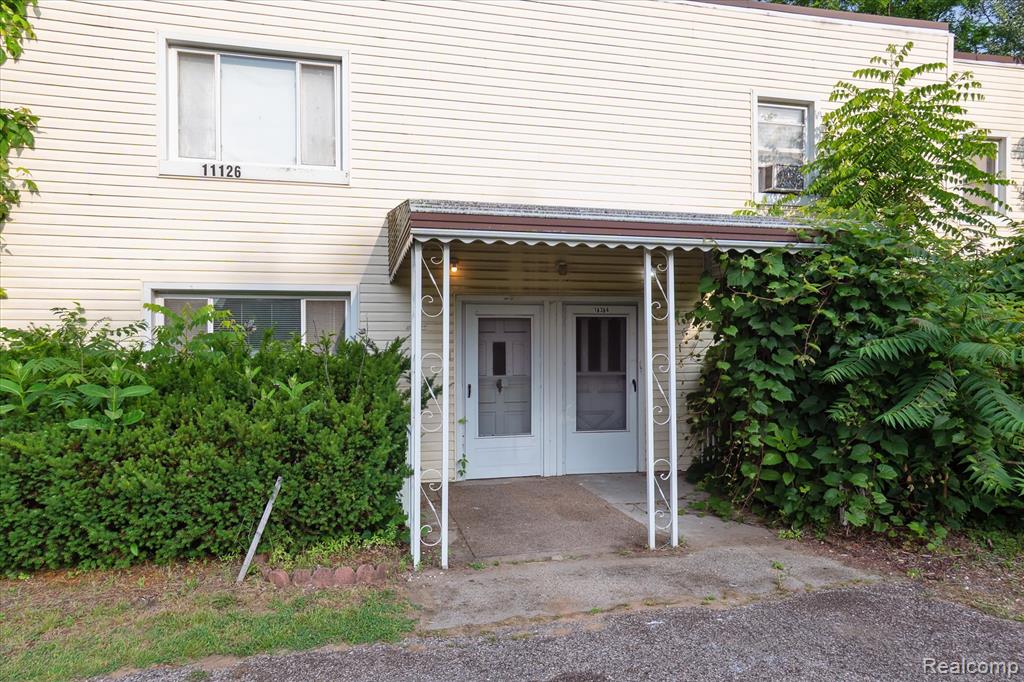 11126 Grover Street Romulus, MI 48174 - Photo 2 of 6
