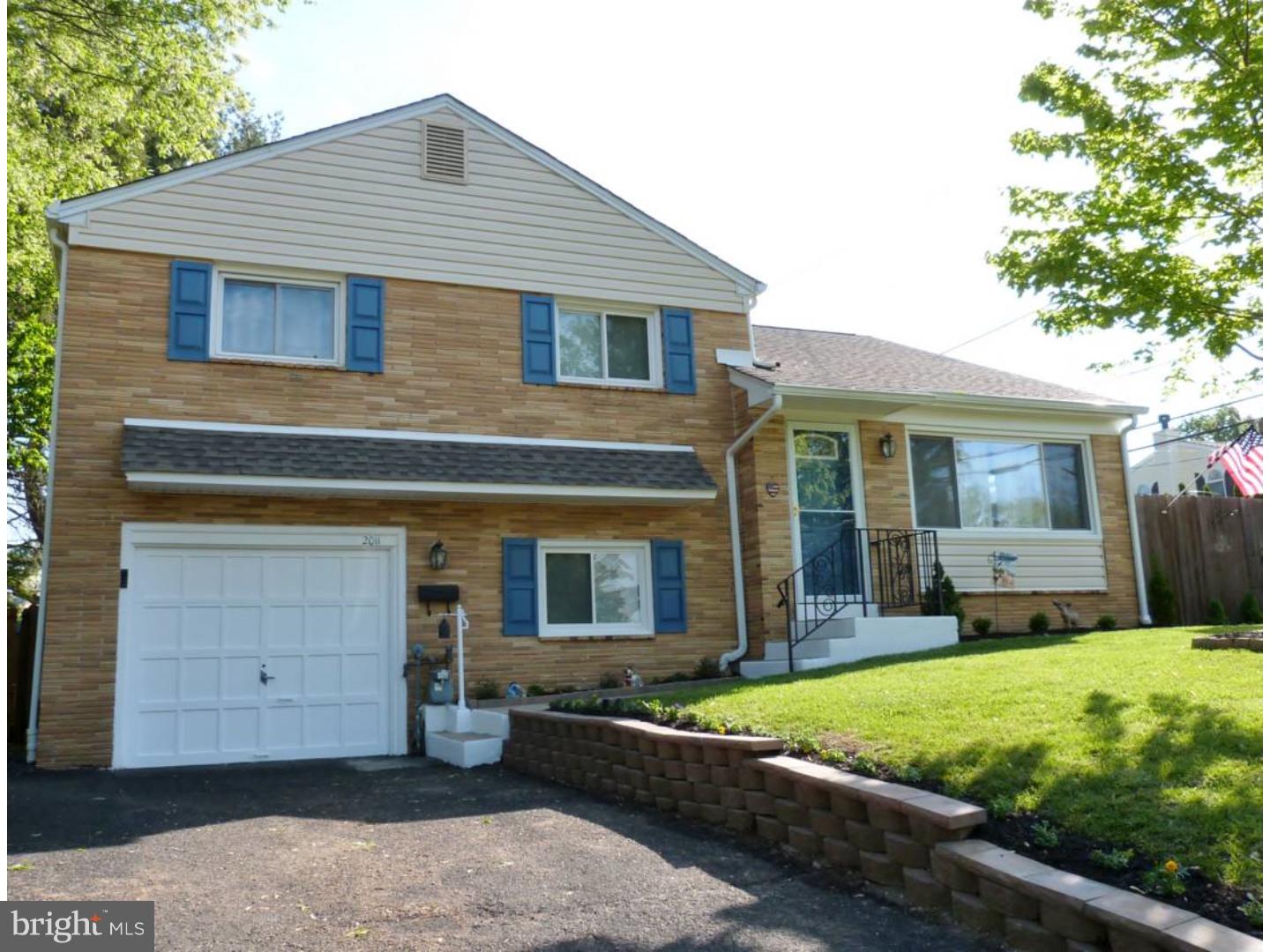 2011 Cross Road Glenside, PA 19038 - Photo 2 of 25 Gallery Image 2