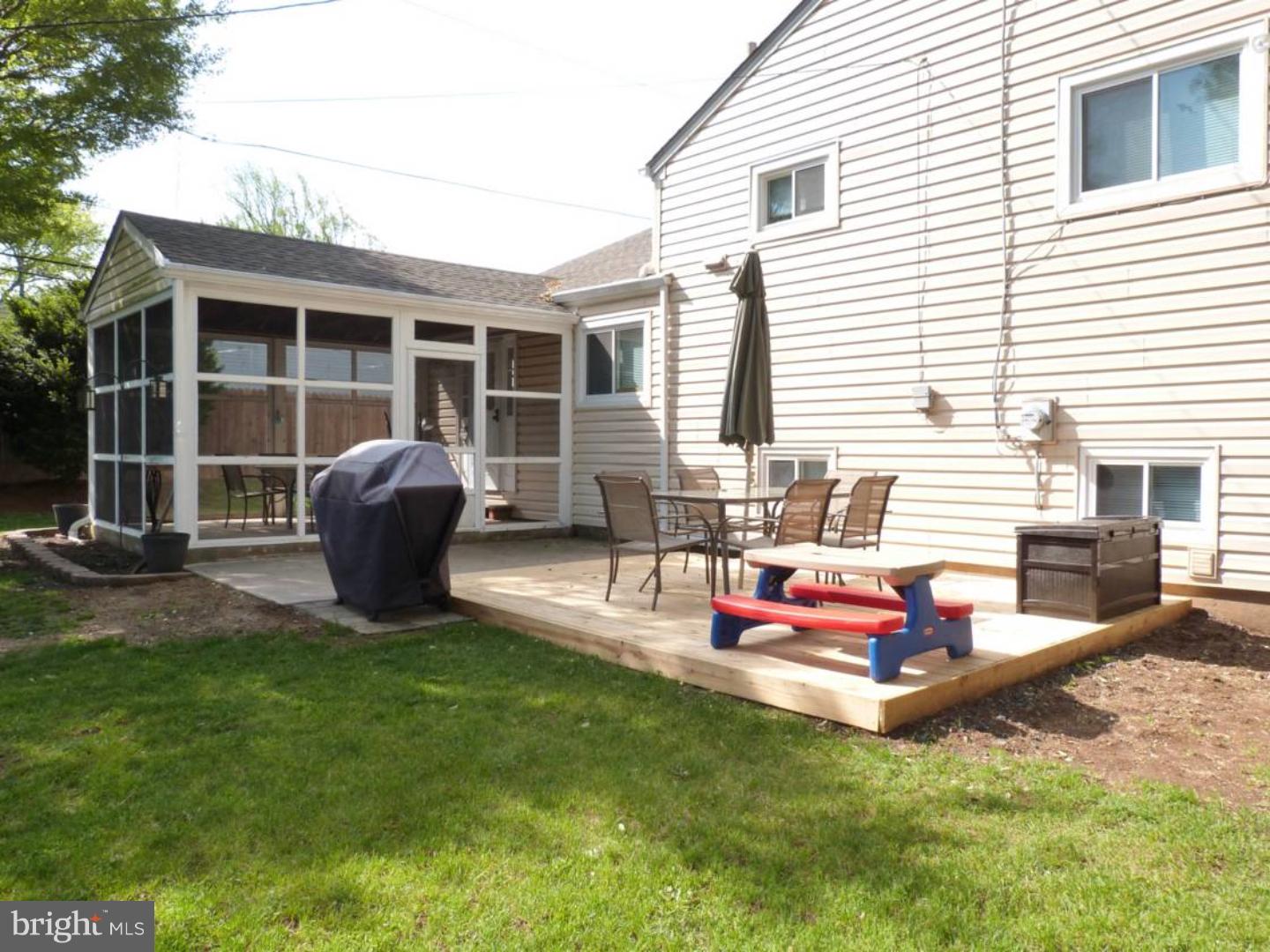 2011 Cross Road Glenside, PA 19038 - Photo 23 of 25 Gallery Image 23