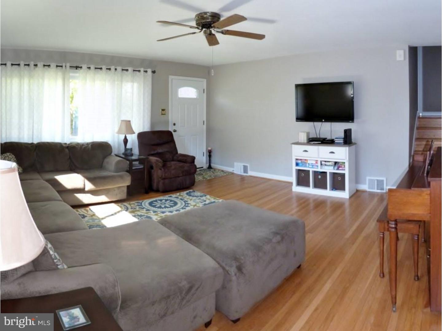 2011 Cross Road Glenside, PA 19038 - Photo 4 of 25 Gallery Image 4