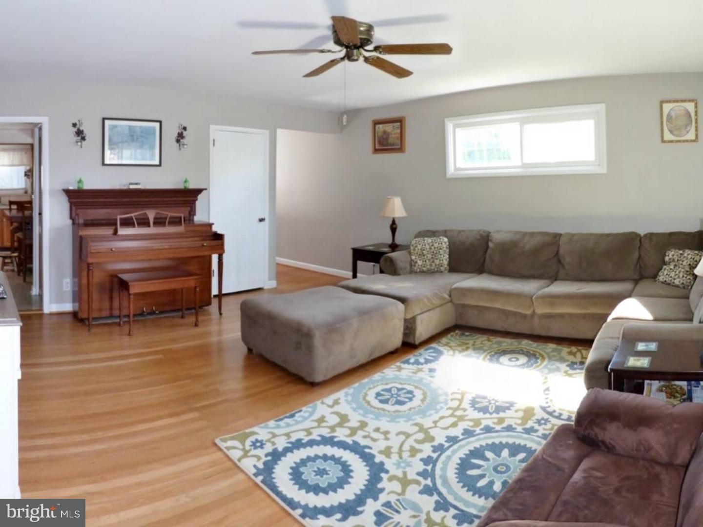 2011 Cross Road Glenside, PA 19038 - Photo 5 of 25 Gallery Image 5