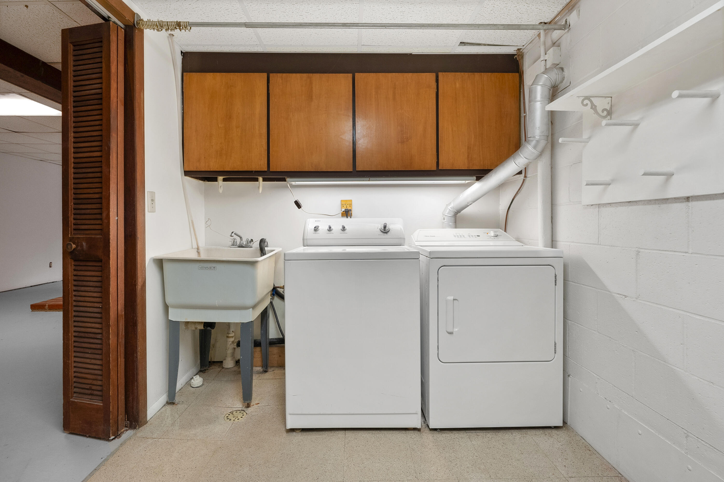 14086 Kane Road Plainwell, MI 49080 - Photo 40 of 58 Kane Rd 14086 Plainwell 49080-32