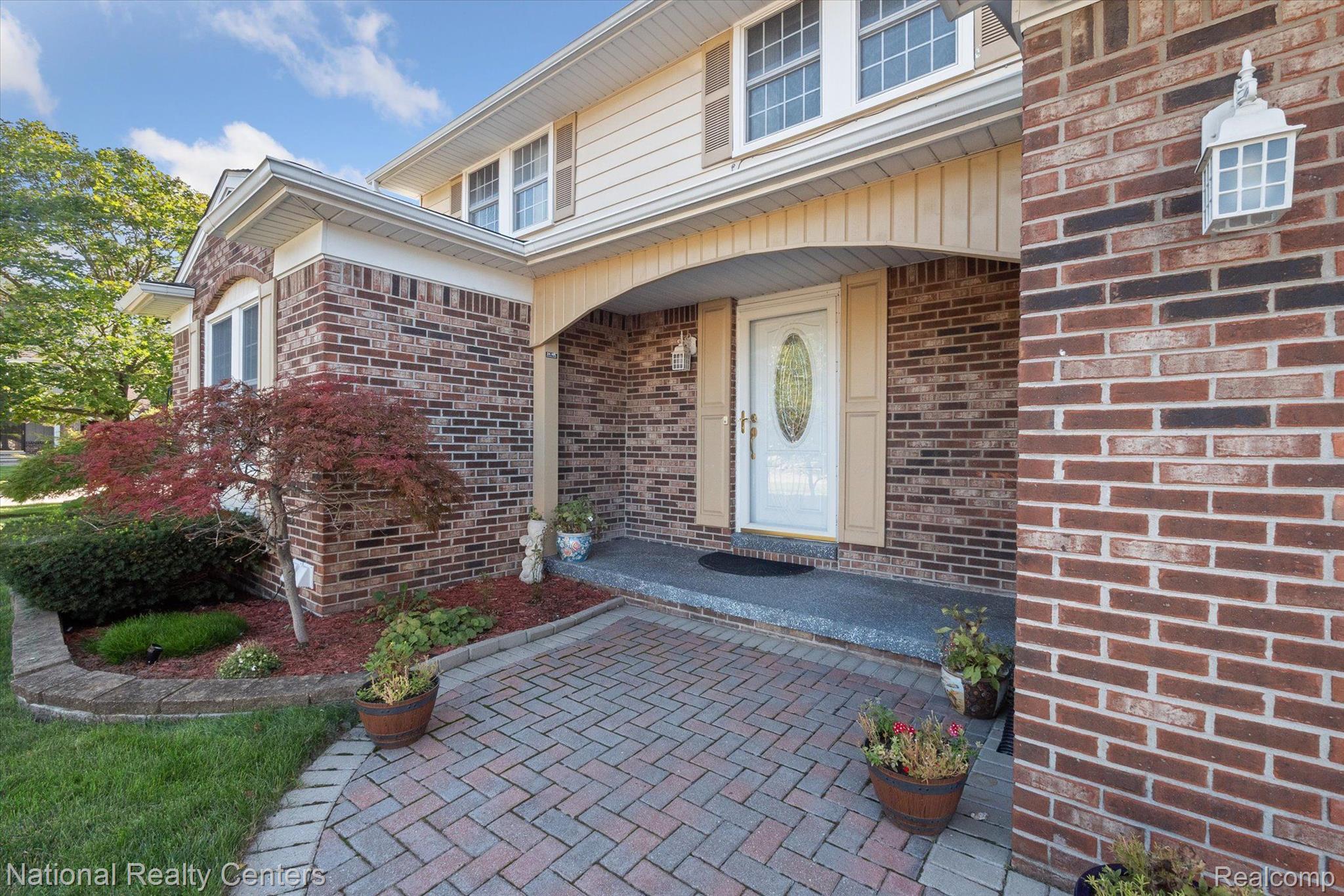 6115 Raintree Drive Canton, MI 48187 - Photo 5 of 52