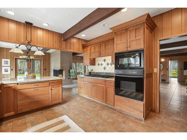 $999,000 | 4381 Shoreline Drive North, Keizer, OR 97303