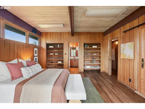 $999,000 | 4381 Shoreline Drive North, Keizer, OR 97303