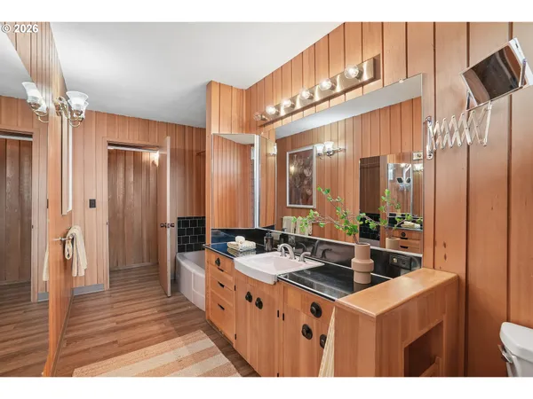 $999,000 | 4381 Shoreline Drive North, Keizer, OR 97303