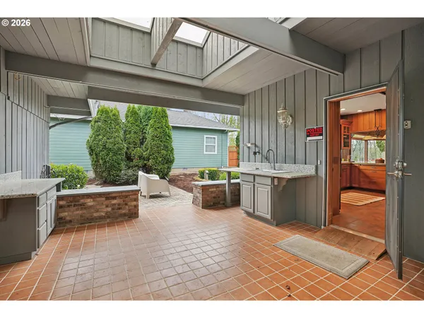 $999,000 | 4381 Shoreline Drive North, Keizer, OR 97303