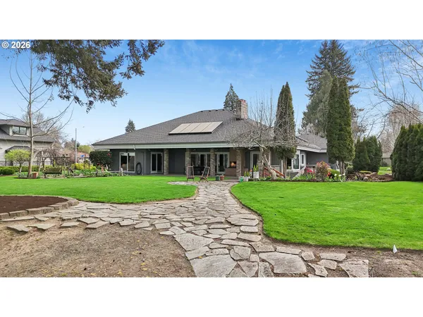 $999,000 | 4381 Shoreline Drive North, Keizer, OR 97303