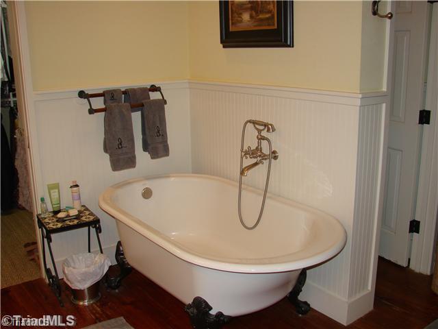 9020 Hounds Ridge Road Lewisville, NC 27023 - Photo 8 of 16 Master Bath/Spa.