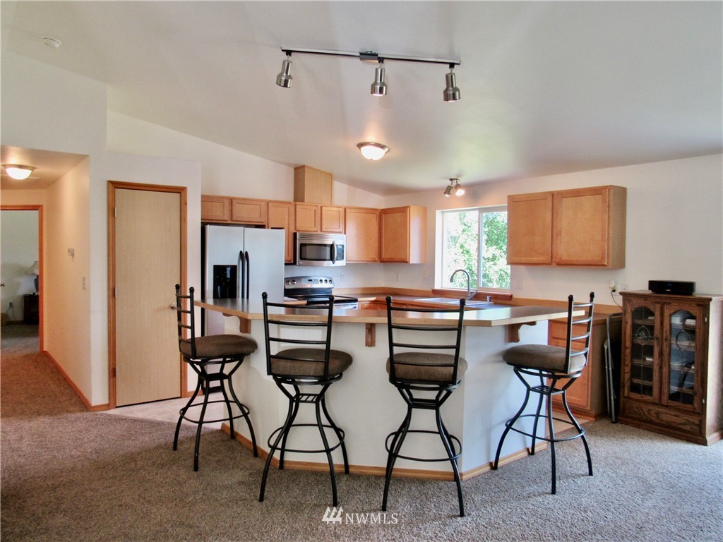 243 Umiker Road Castle Rock, WA 98611 - Photo 7 of 20 Gallery Image 7