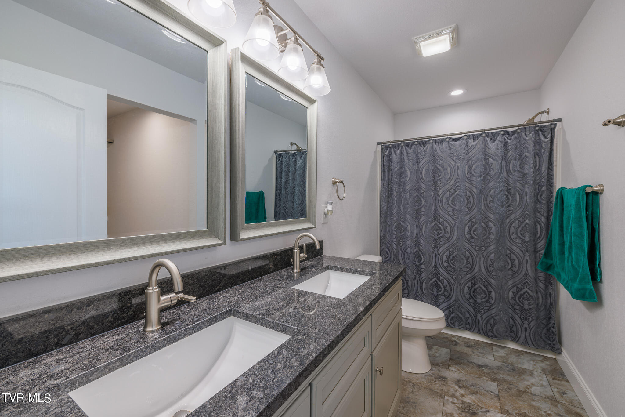 144 Maple Crest Greeneville, TN 37743 - Photo 6 of 24 1R9A4008-HDR