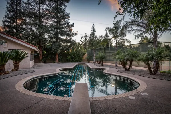 $725,000 | 10684 Mountain View Drive, Madera, CA 93636