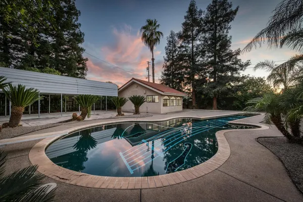 $725,000 | 10684 Mountain View Drive, Madera, CA 93636