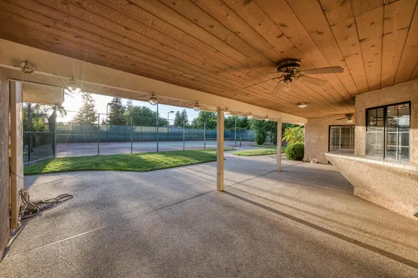 $725,000 | 10684 Mountain View Drive, Madera, CA 93636